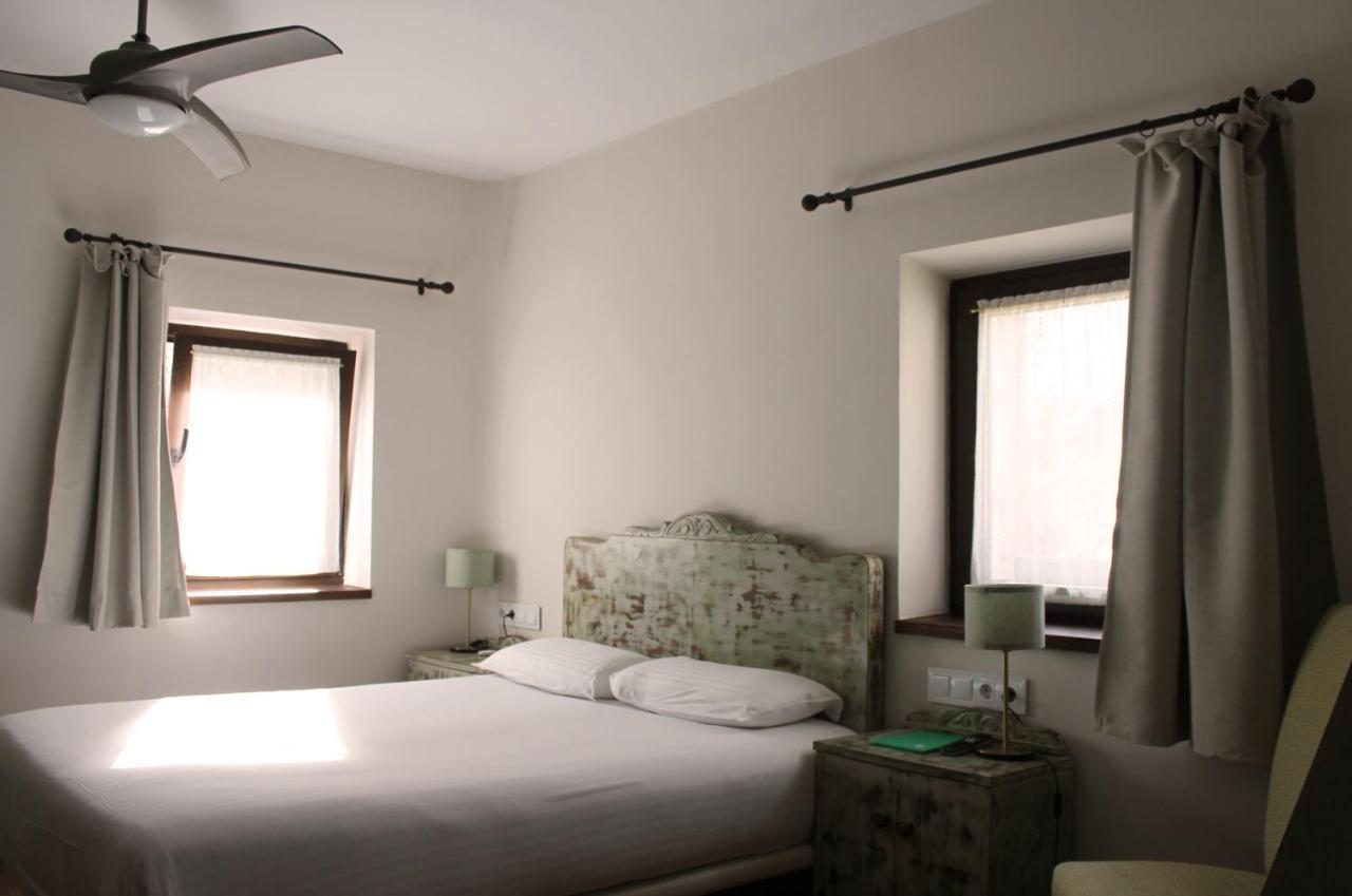 Los Corrales De Soto Hotel Soto del Real ภายนอก รูปภาพ