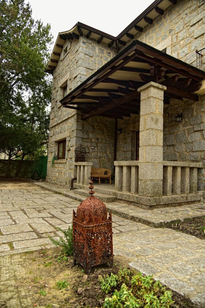 Los Corrales De Soto Hotel Soto del Real ภายนอก รูปภาพ